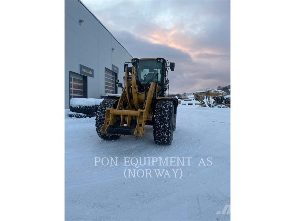 CAT 938M Rataslaadurid