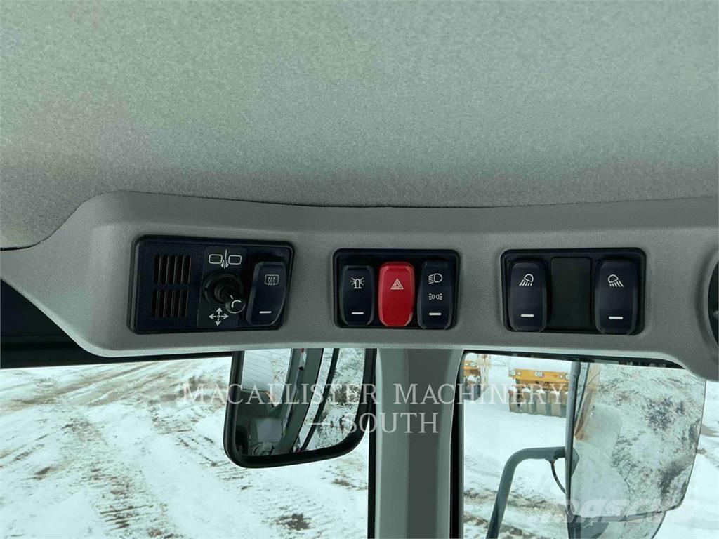 CAT 938M Rataslaadurid