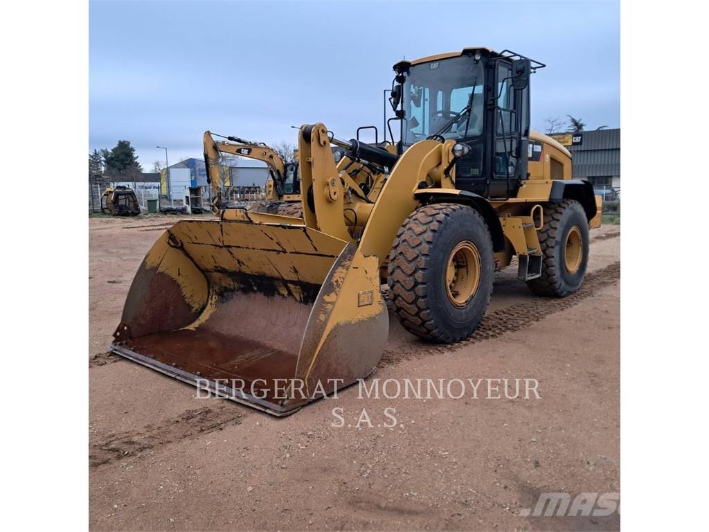 CAT 938M Rataslaadurid