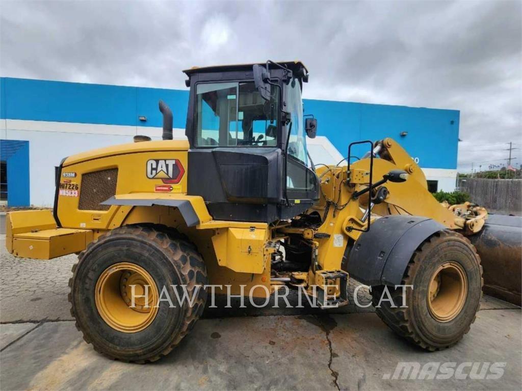 CAT 938M Rataslaadurid