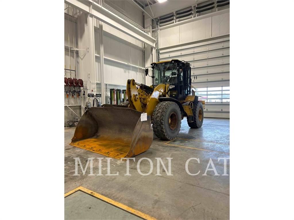 CAT 938M 3V Rataslaadurid
