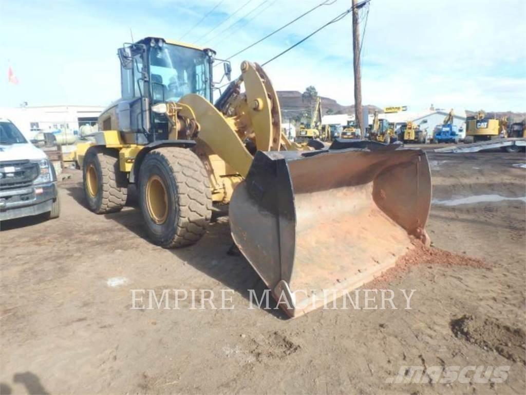 CAT 938M FC Rataslaadurid
