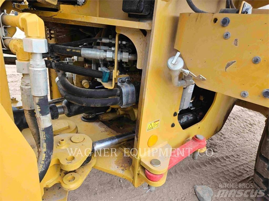 CAT 938M FC Rataslaadurid