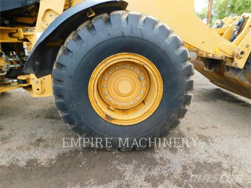 CAT 938M FC Rataslaadurid