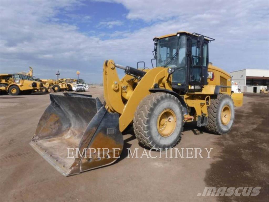 CAT 938M FC Rataslaadurid