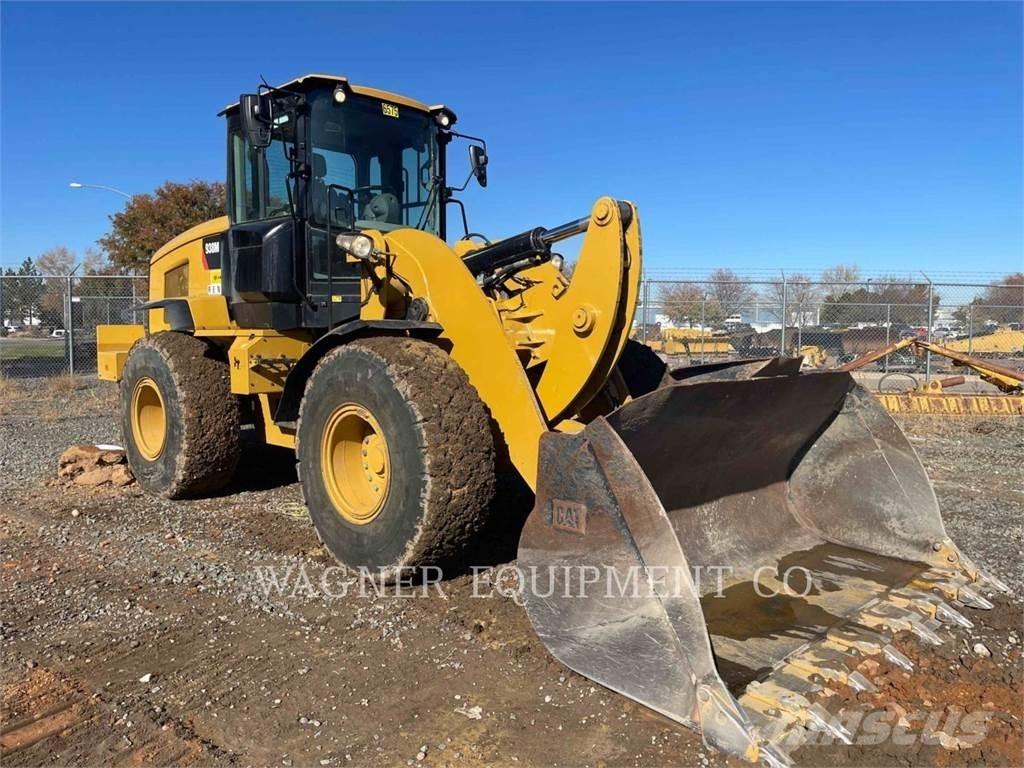 CAT 938M FC Rataslaadurid