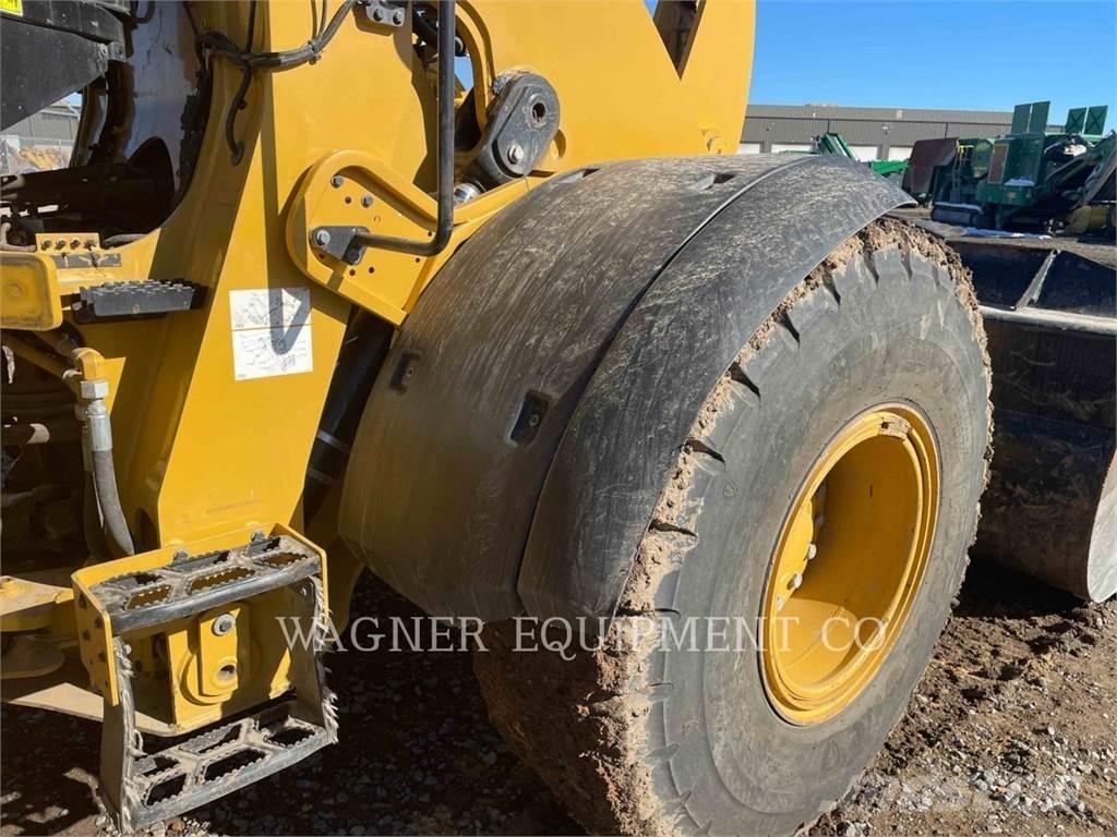 CAT 938M FC Rataslaadurid