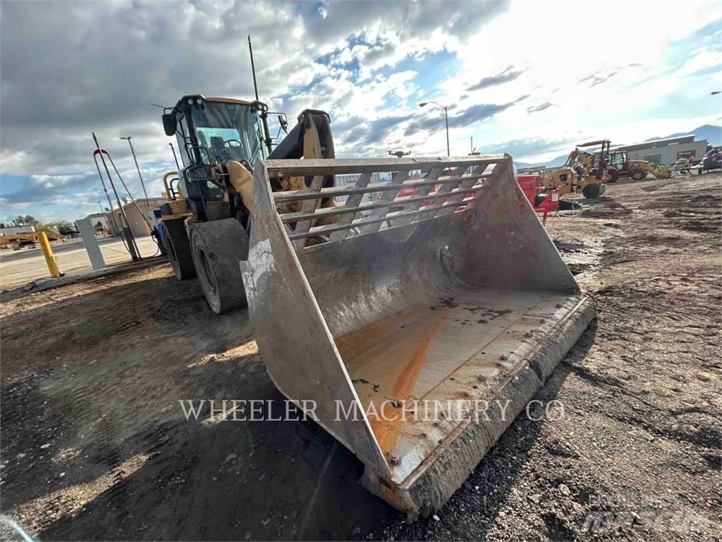 CAT 938M HL WS Rataslaadurid