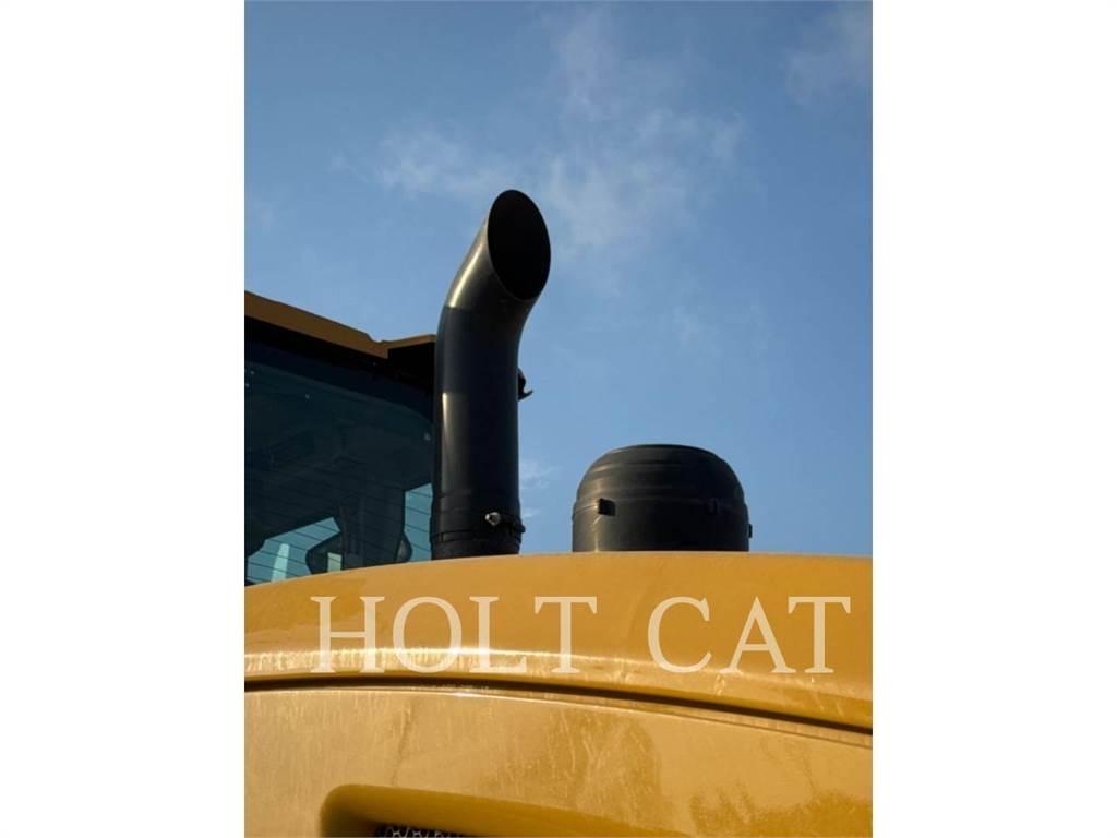 CAT 938M QC Rataslaadurid