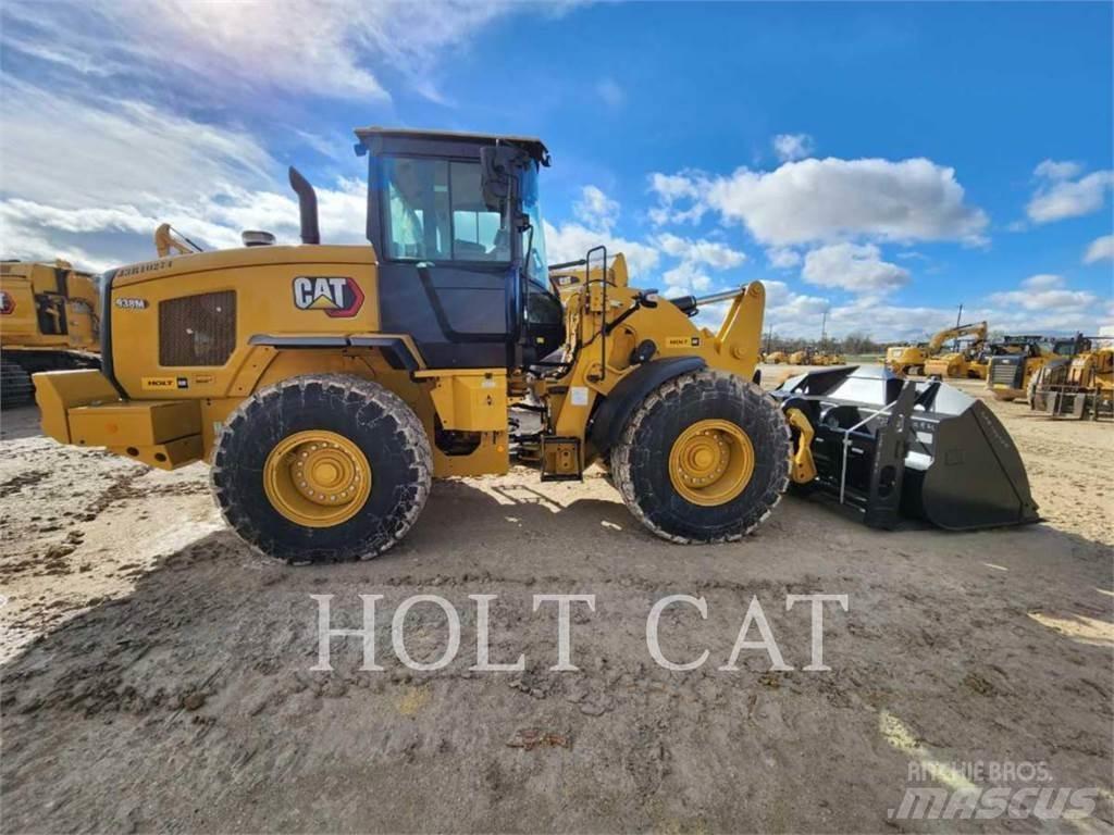 CAT 938M QC Rataslaadurid