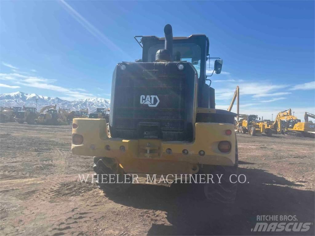 CAT 938M QC Rataslaadurid