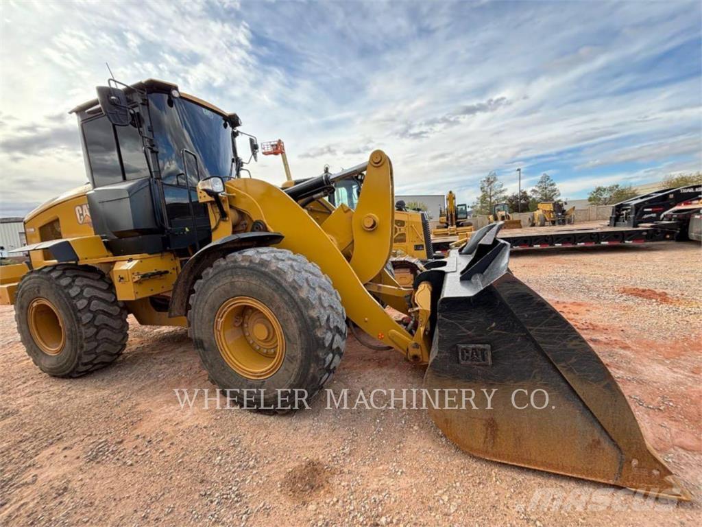 CAT 938M QC 3V Rataslaadurid