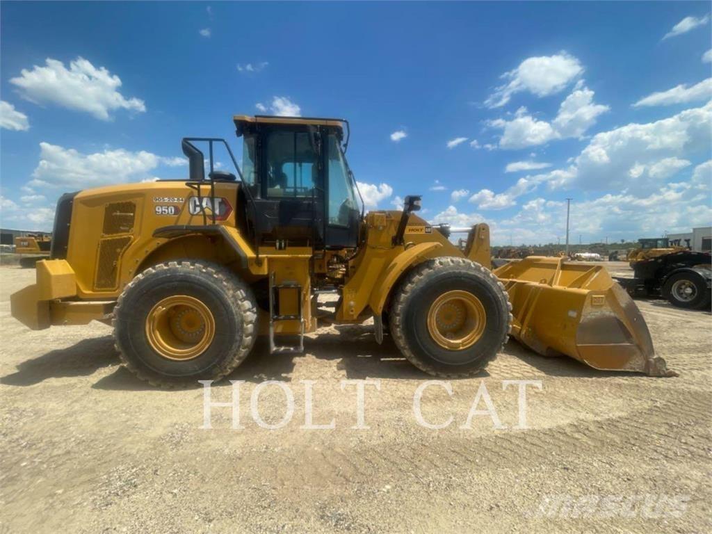 CAT 950 Rataslaadurid