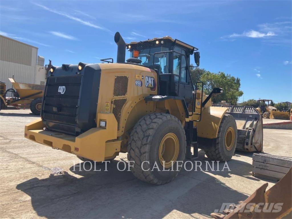 CAT 950 Rataslaadurid