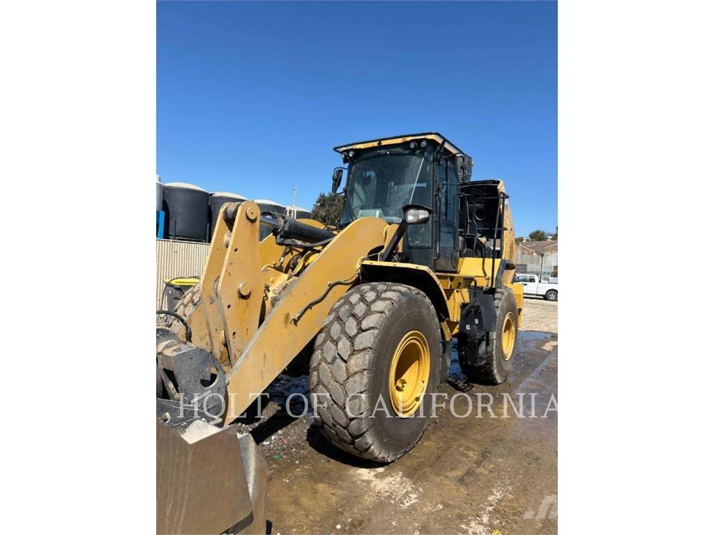 CAT 950 Rataslaadurid