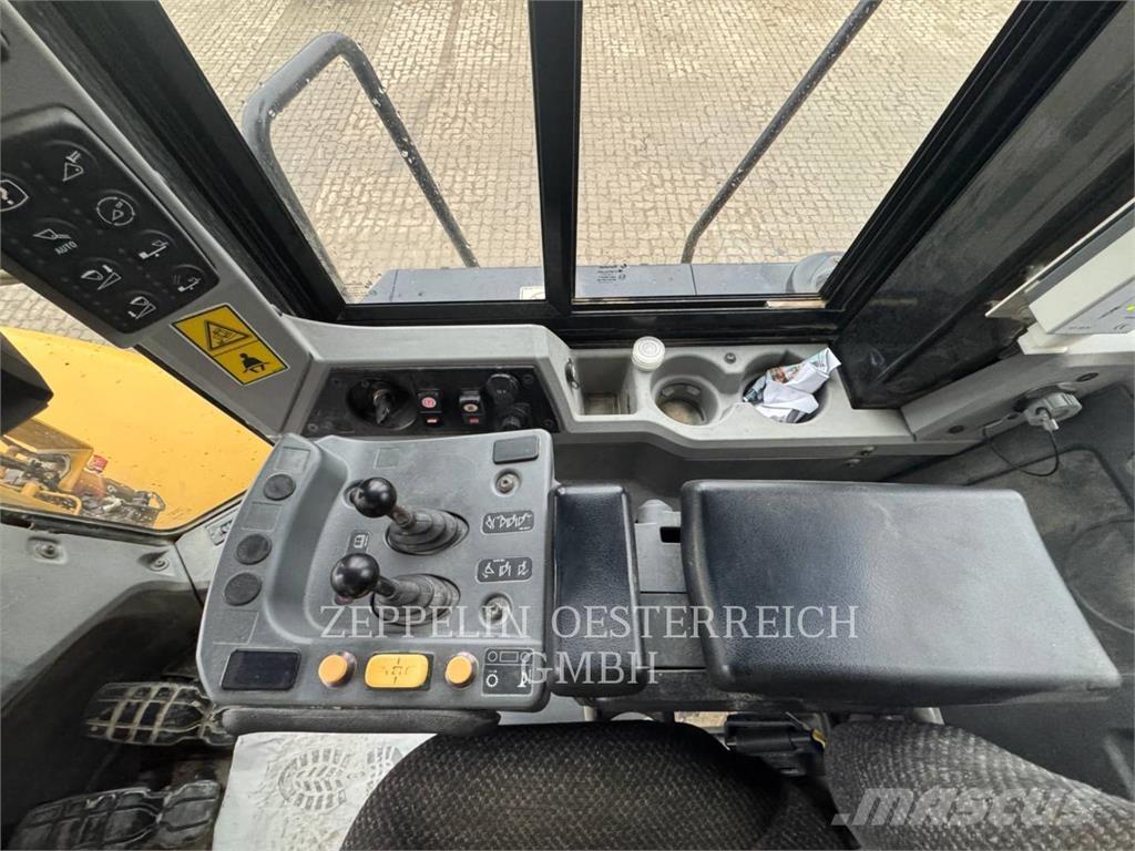 CAT 950K Rataslaadurid