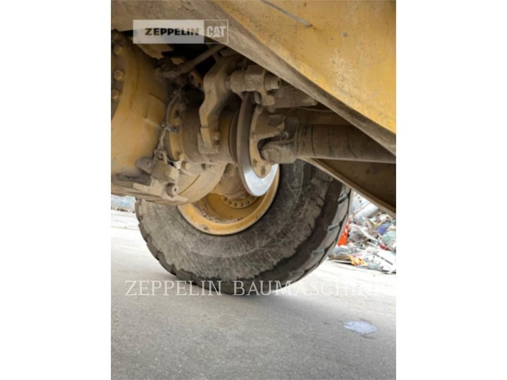 CAT 950M Rataslaadurid