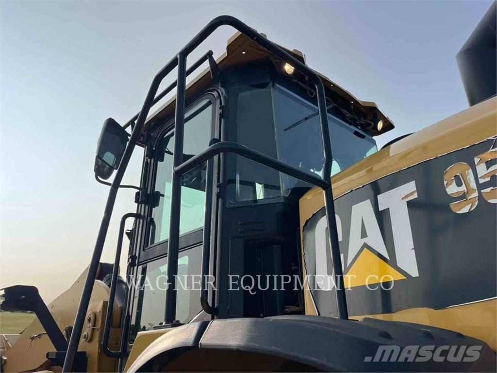 CAT 950M Rataslaadurid