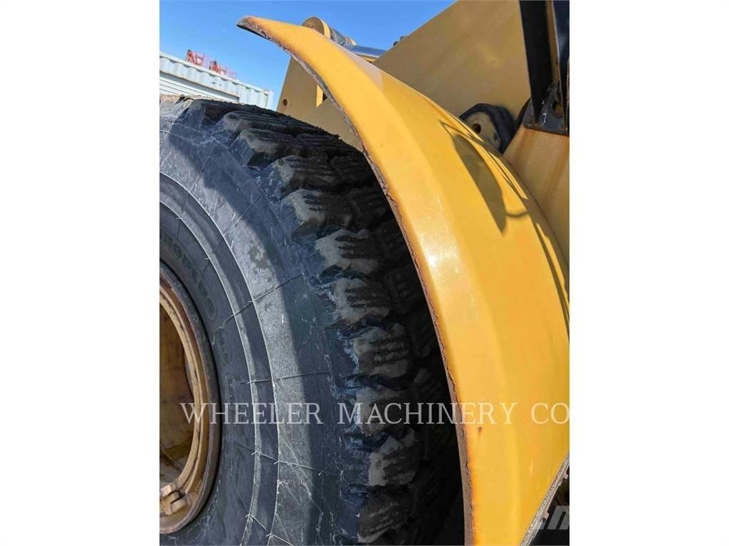 CAT 950M JRB Rataslaadurid