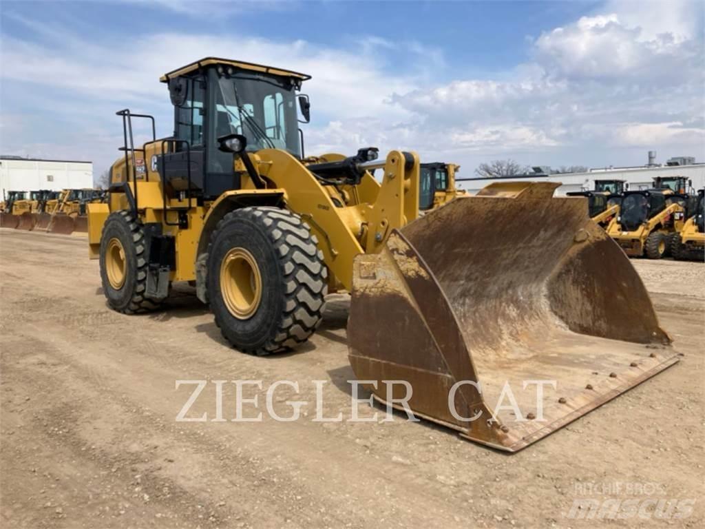CAT 962 Rataslaadurid