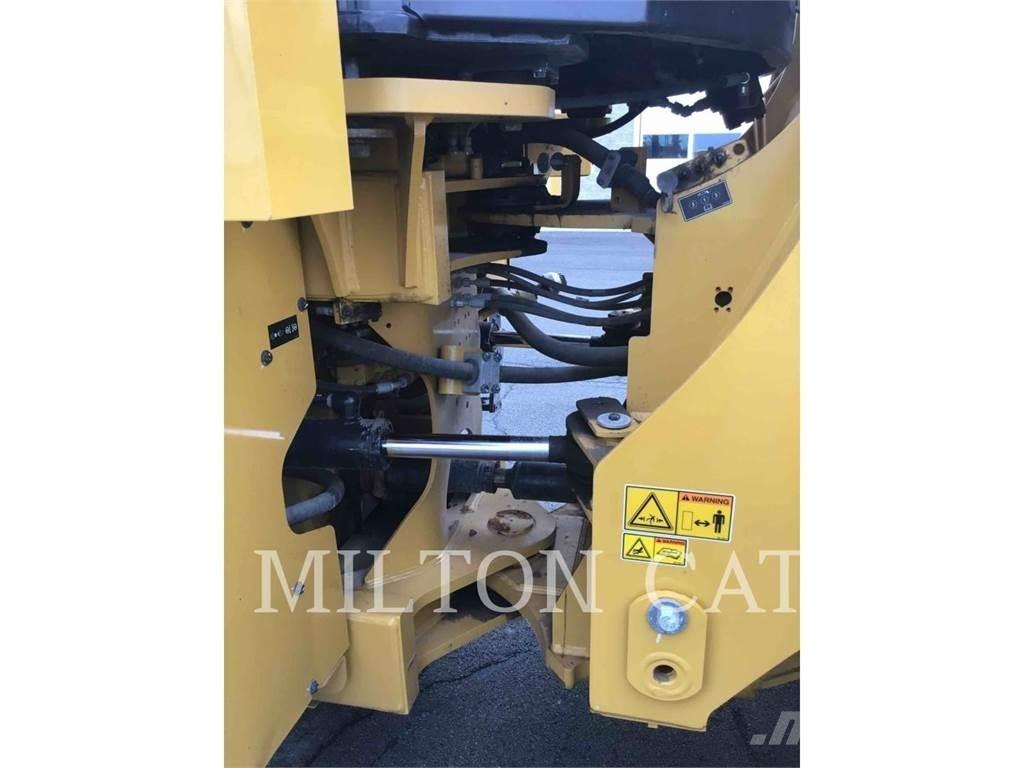 CAT 962M Rataslaadurid