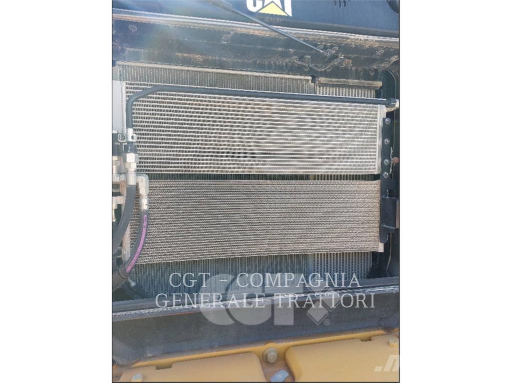 CAT 962M Rataslaadurid