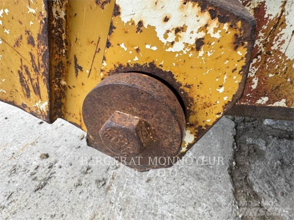 CAT 963C Roomiklaadurid