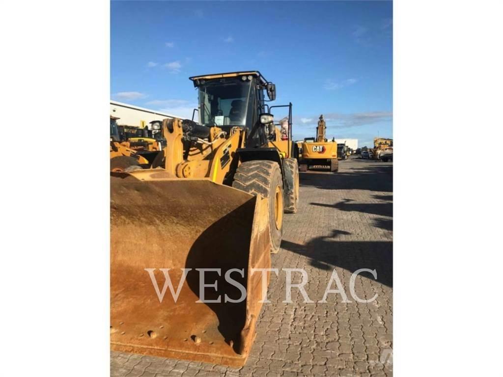 CAT 966 Rataslaadurid