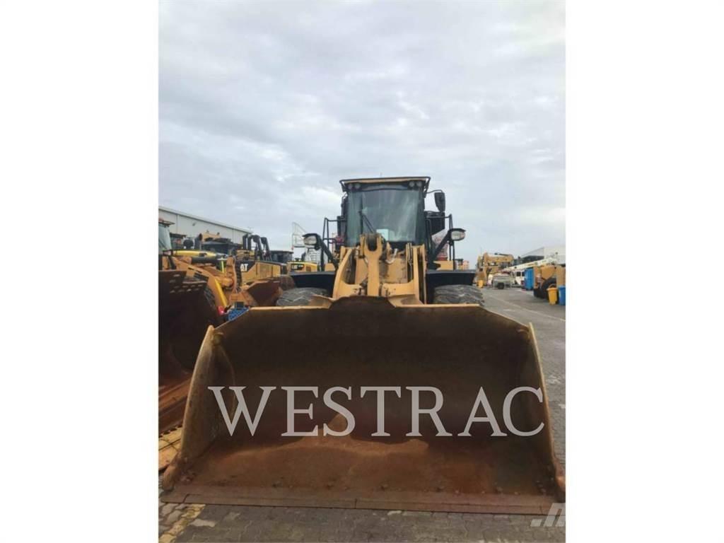CAT 966 Rataslaadurid