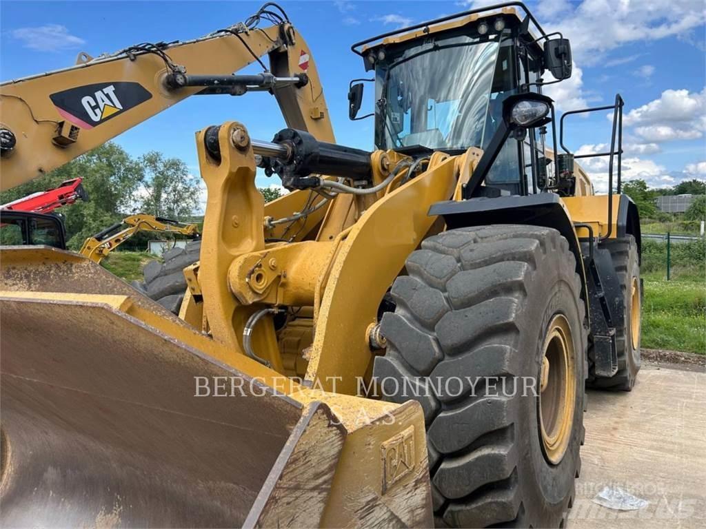 CAT 966 Rataslaadurid