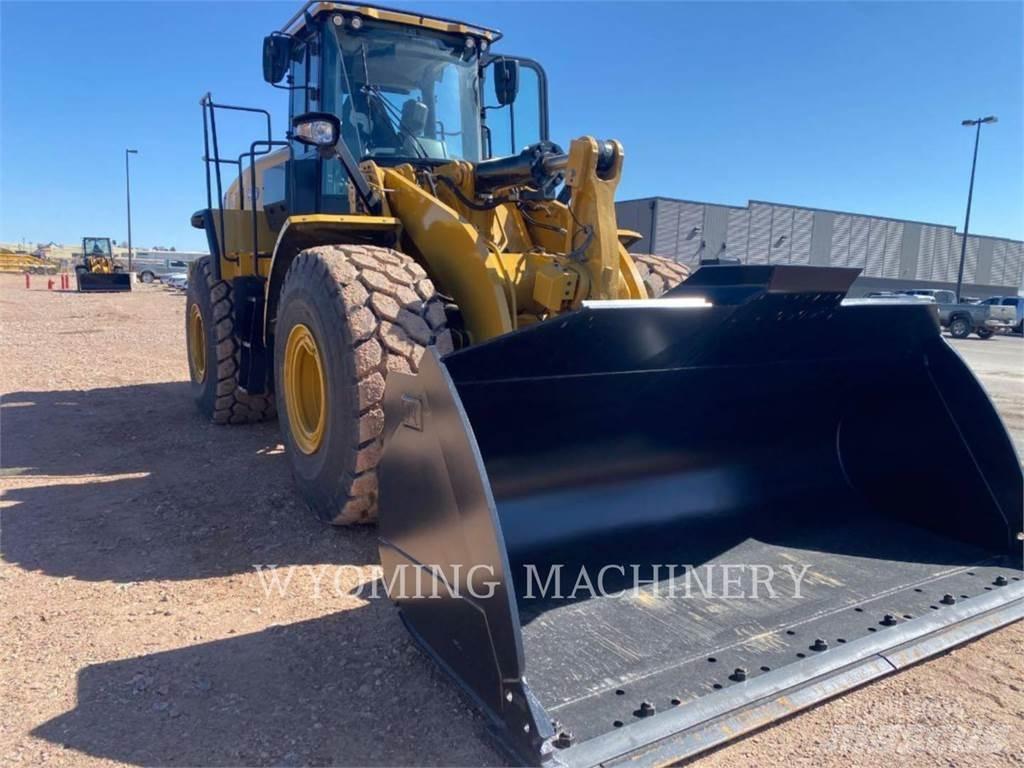 CAT 966 Rataslaadurid