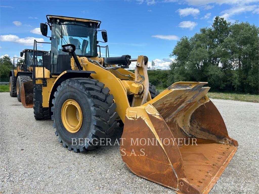 CAT 966 Rataslaadurid