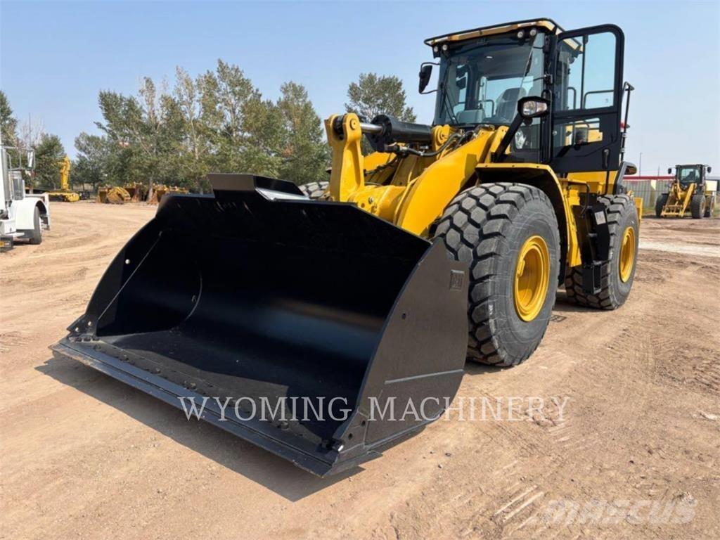 CAT 966 Rataslaadurid