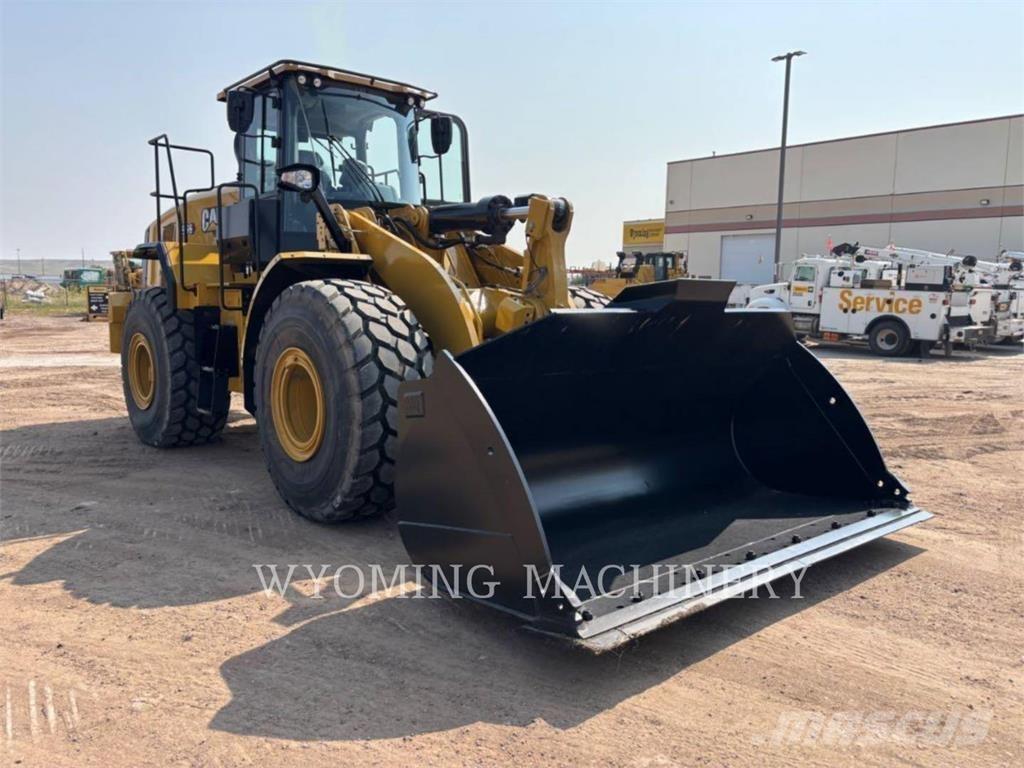 CAT 966 Rataslaadurid