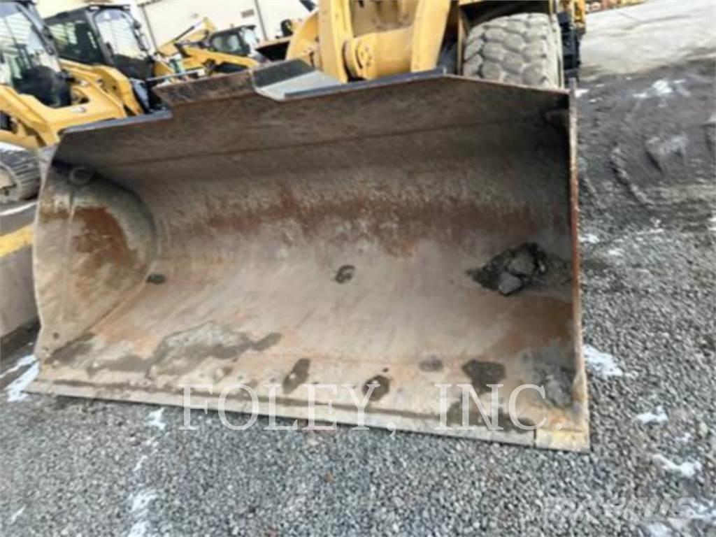 CAT 966-14XE Rataslaadurid
