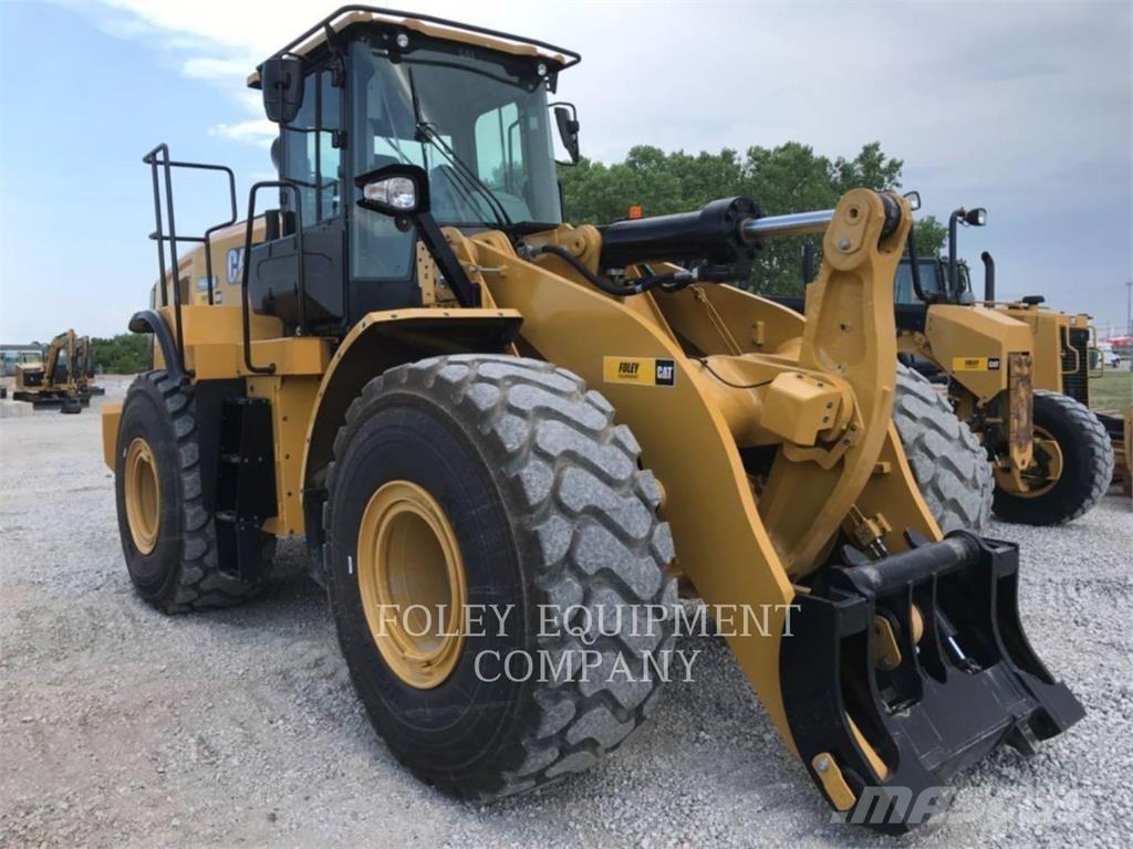 CAT 966M Rataslaadurid