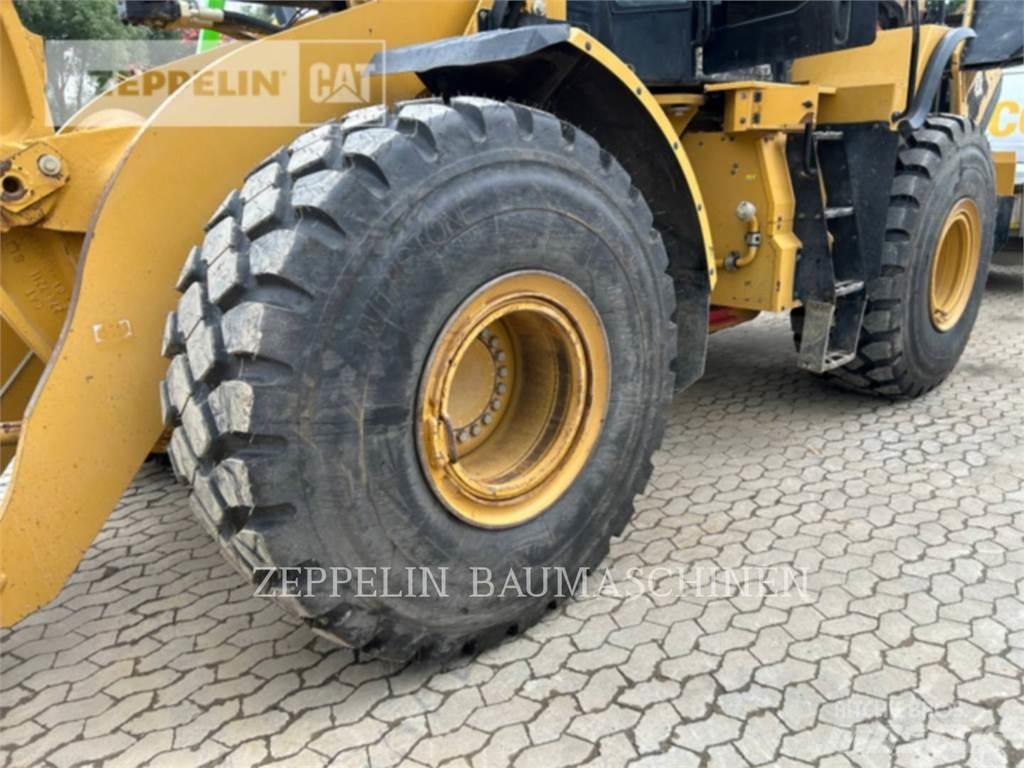 CAT 966M Rataslaadurid