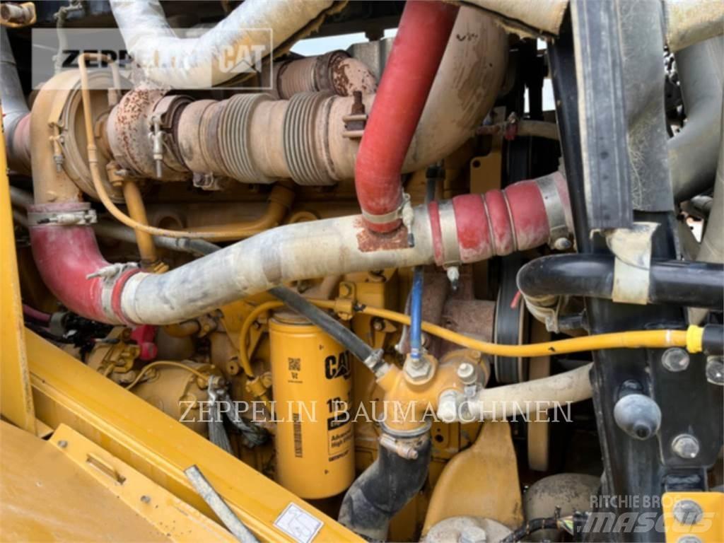 CAT 966M Rataslaadurid