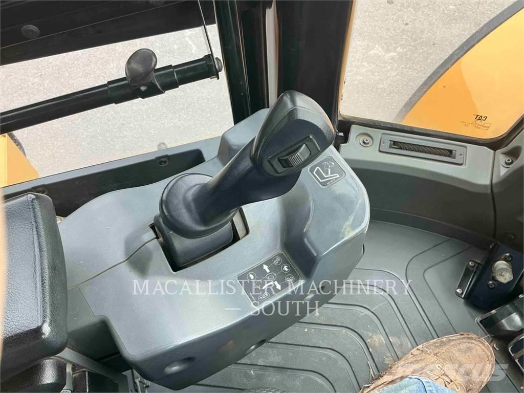 CAT 966M Rataslaadurid