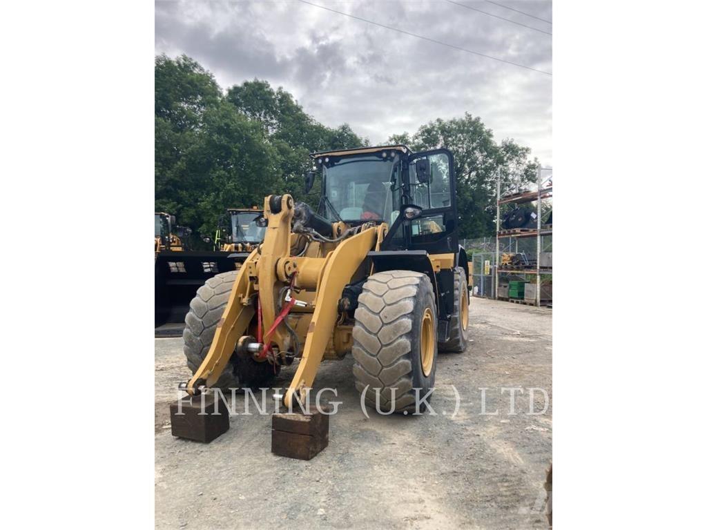 CAT 966M Rataslaadurid