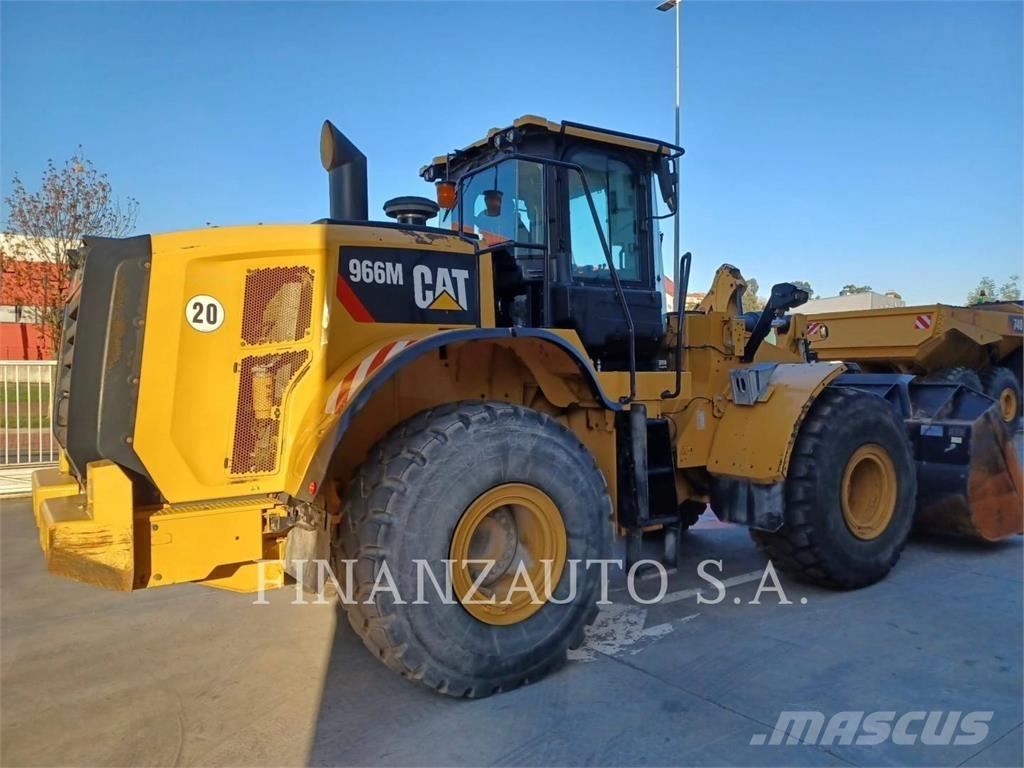 CAT 966M Rataslaadurid
