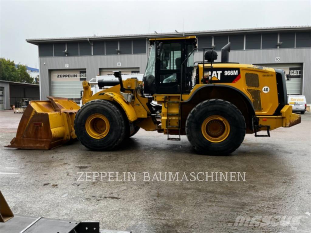 CAT 966M Rataslaadurid