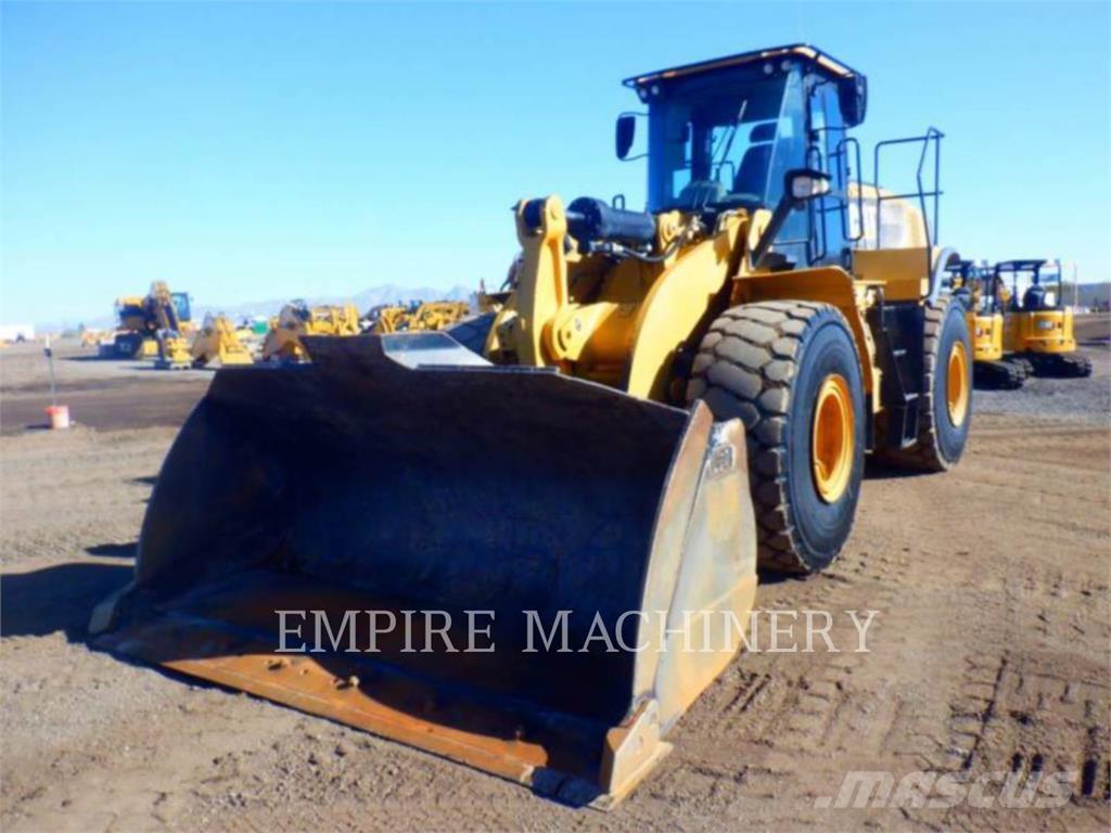 CAT 966M Rataslaadurid
