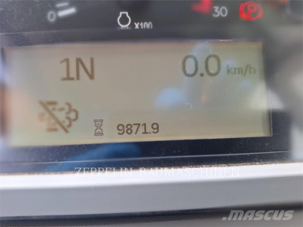 CAT 966M Rataslaadurid