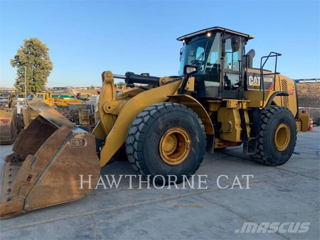 CAT 966M Rataslaadurid