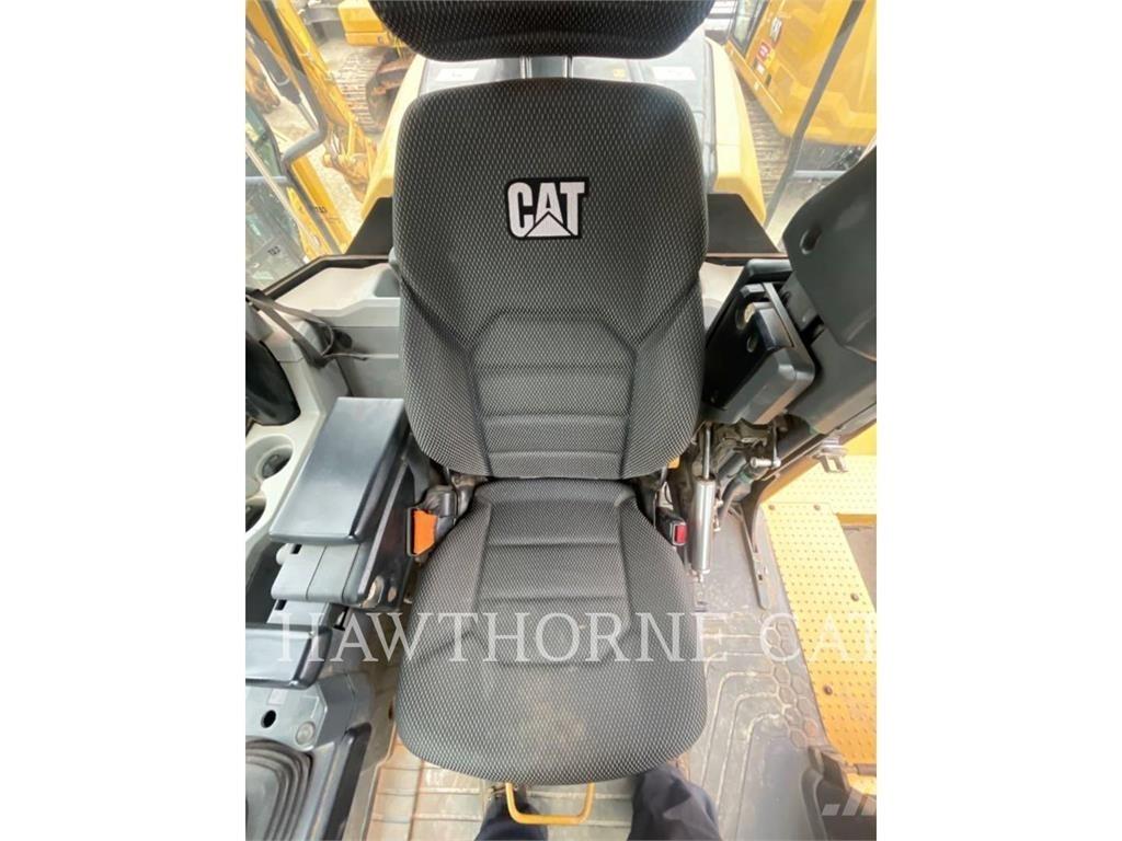 CAT 966M Rataslaadurid