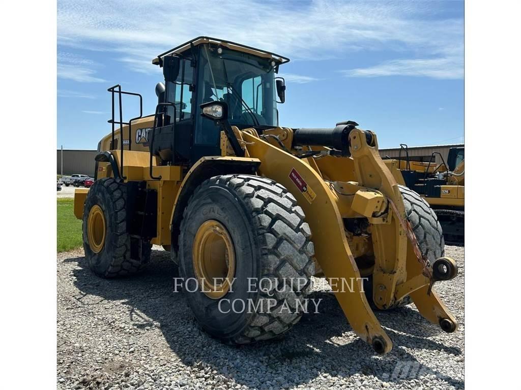 CAT 966M Rataslaadurid