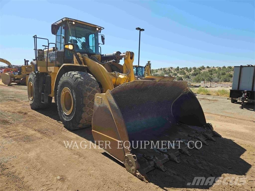 CAT 966M Rataslaadurid