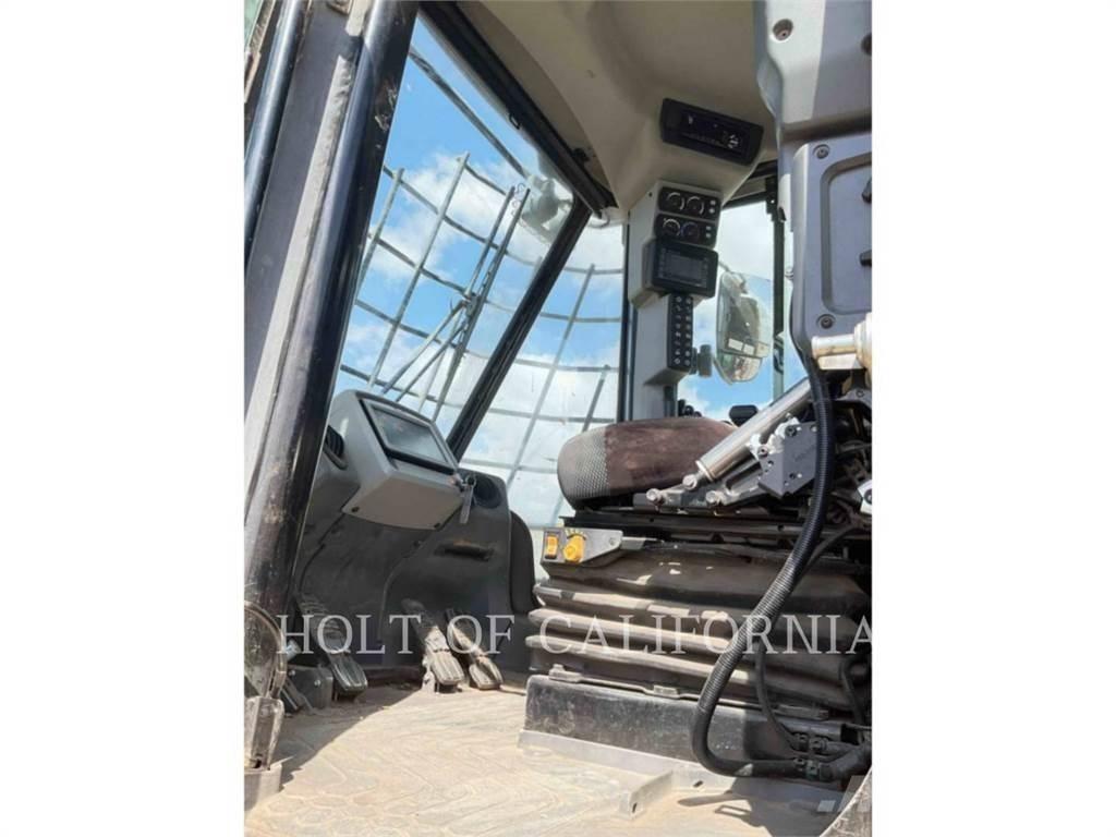 CAT 966M HL Rataslaadurid