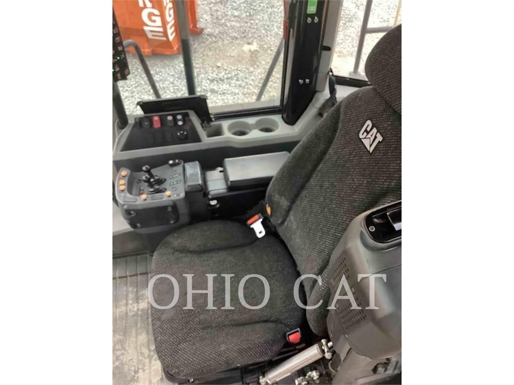 CAT 966M XE Rataslaadurid